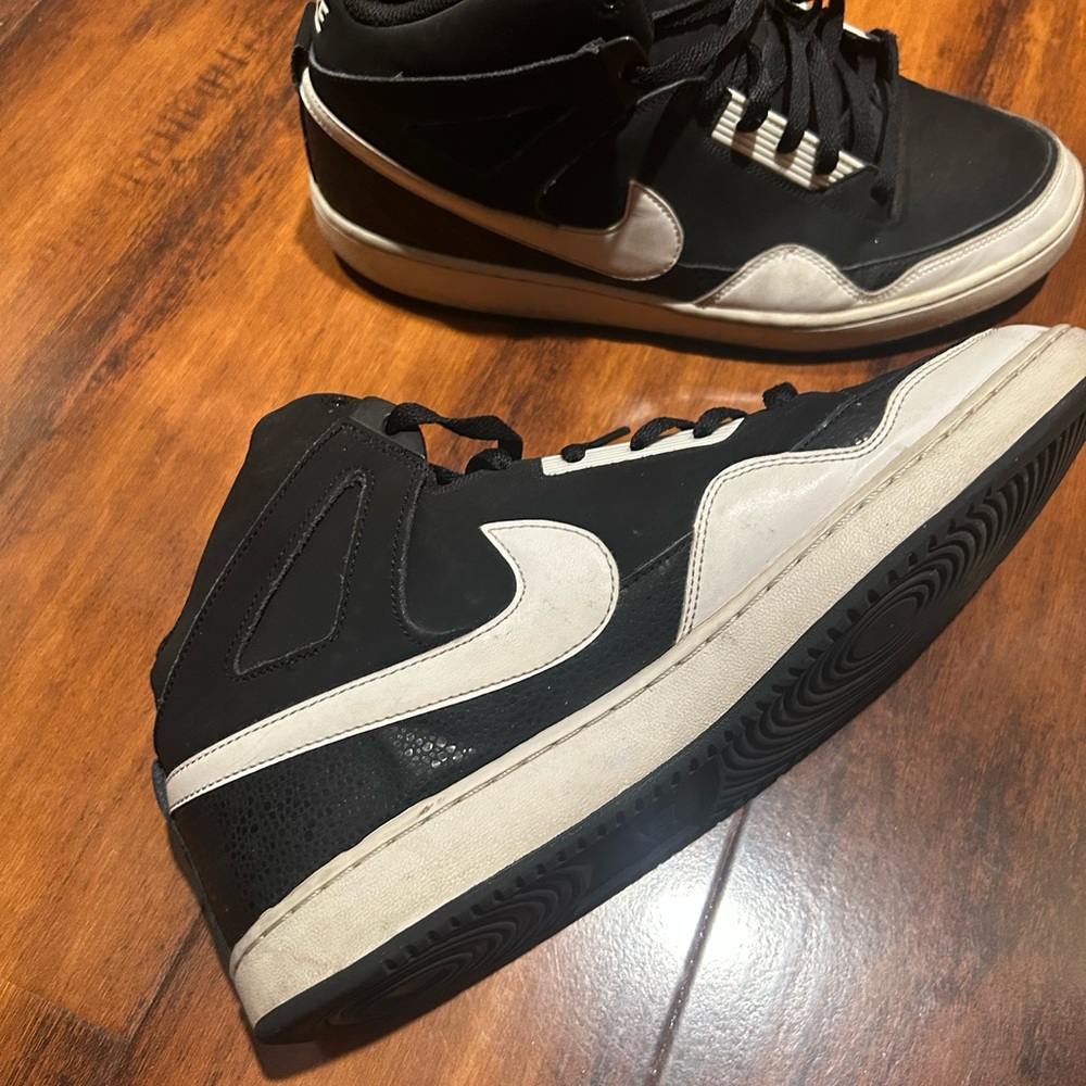 Nike Black and White Athletic Sneakers